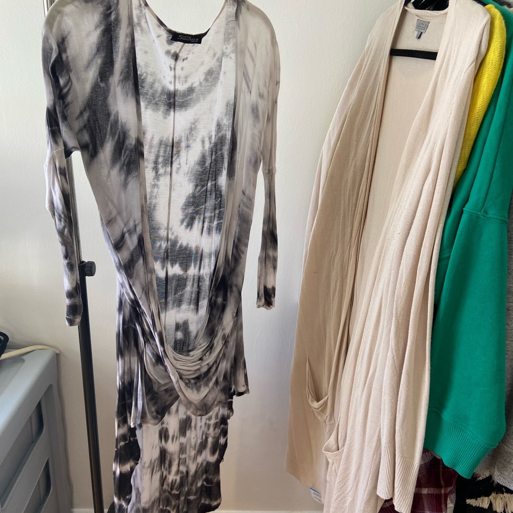 High low cross front tie dye top
